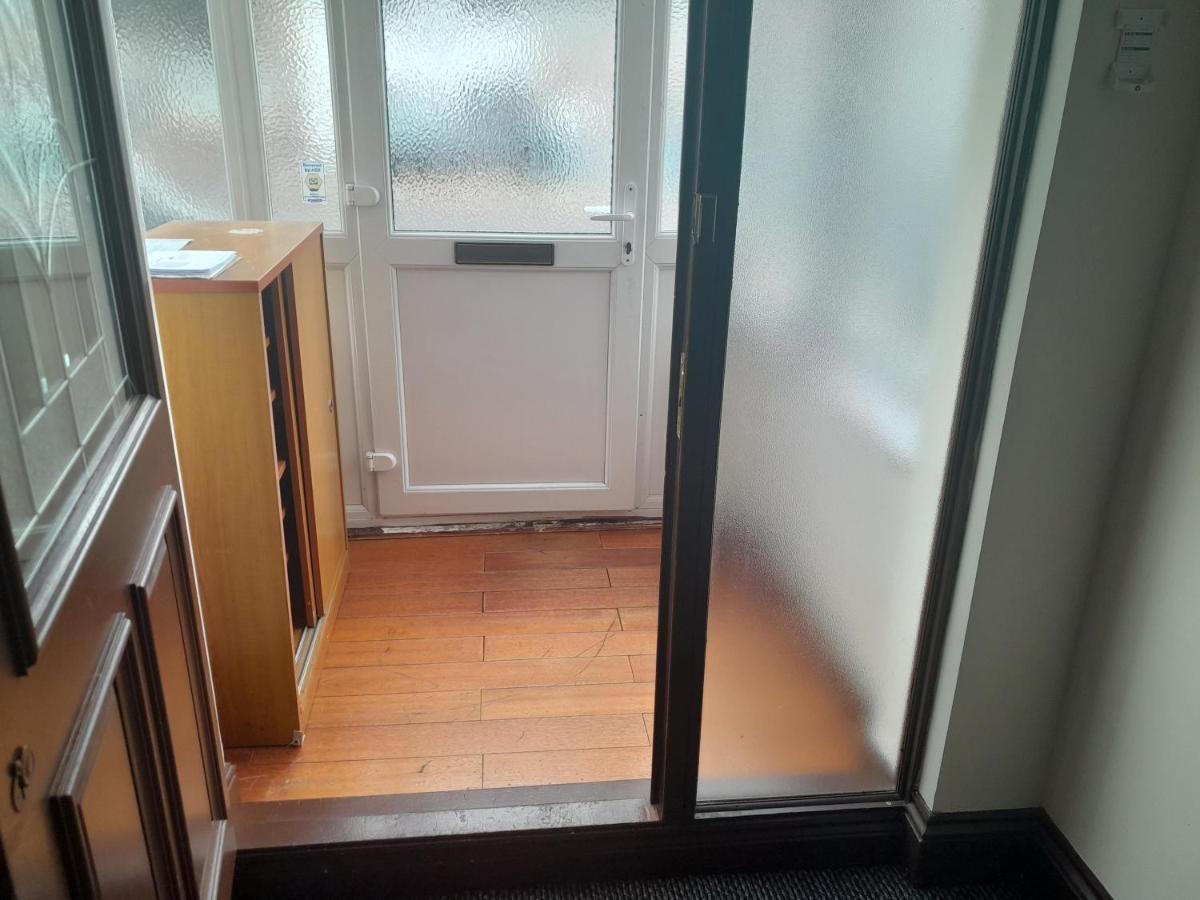 Apartament Lovely 1-Bed Studio In Londyn Zewnętrze zdjęcie